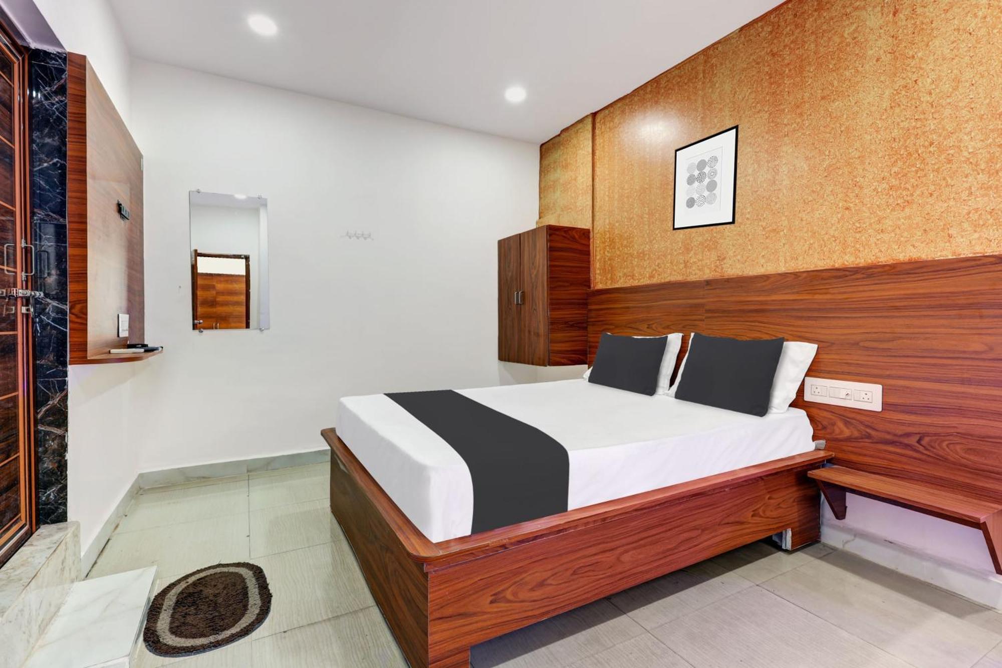 Hotel O Gangothri Lodge Višákhapatnam Exteriér fotografie